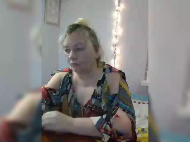LucyAlexis on BongaCams 