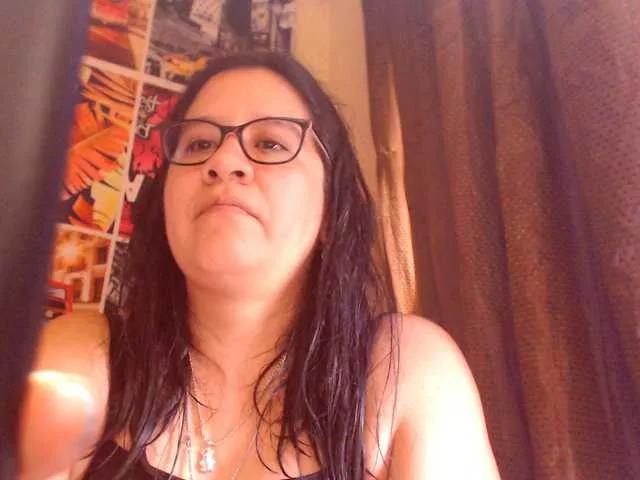 lucyLUxxx on BongaCams 