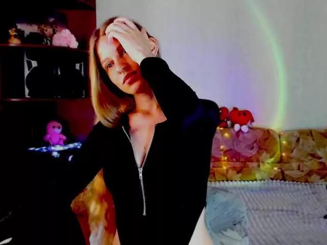 LunaEvan on BongaCams 