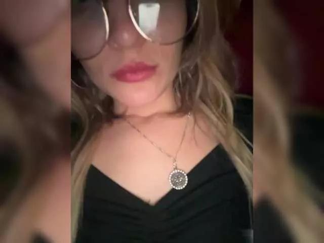 Lunaluxseri on BongaCams 