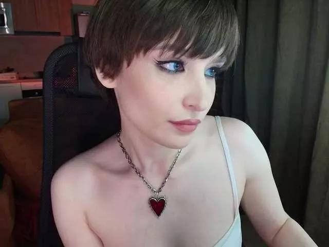lunelucy on BongaCams 
