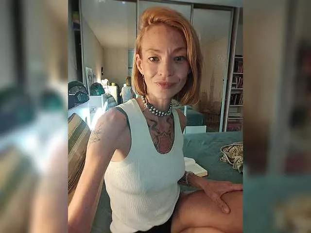 LylyaSurvived on BongaCams 