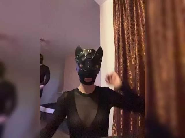 MadmenLovers on BongaCams 