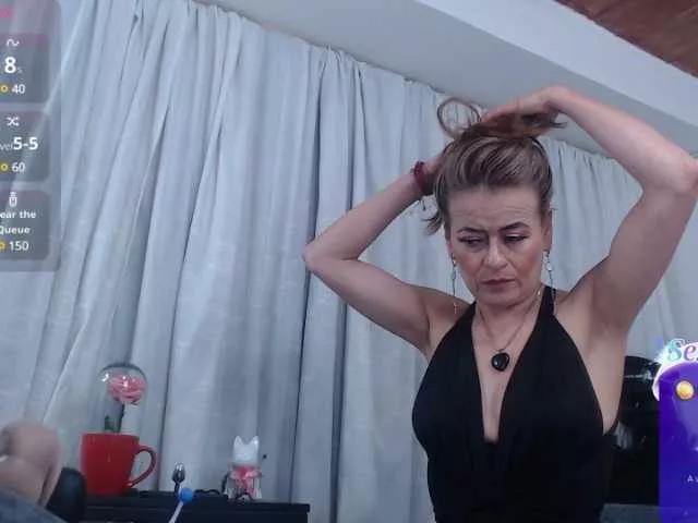 MAGHENTA on BongaCams 