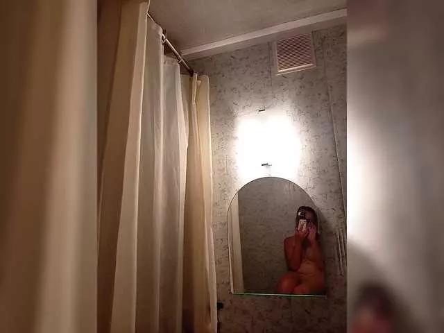 Malika25 on BongaCams 