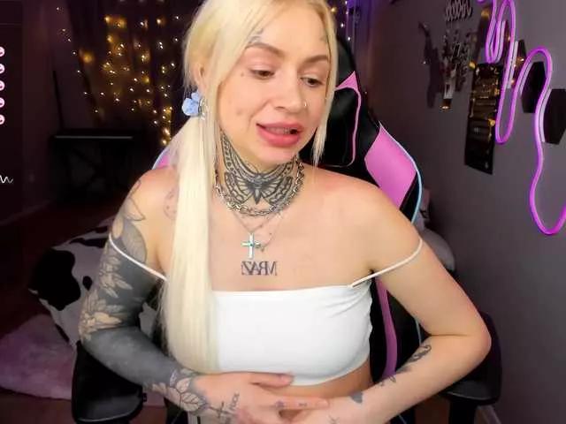 MalinaLaura on BongaCams 