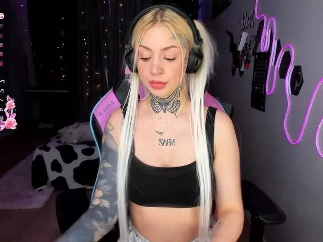 MalinaLaura on BongaCams 