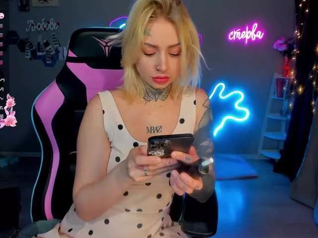 MalinaLaura on BongaCams 