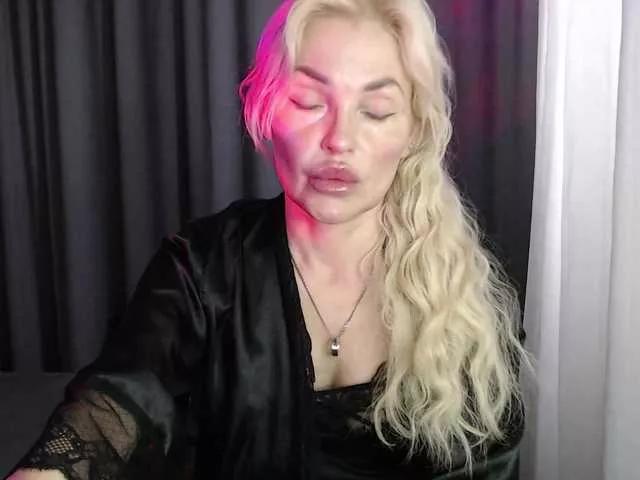 Margo77-1 on BongaCams 