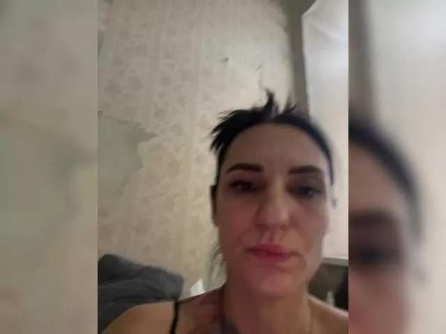 Offline Matisha-n-Gomes on BongaCams