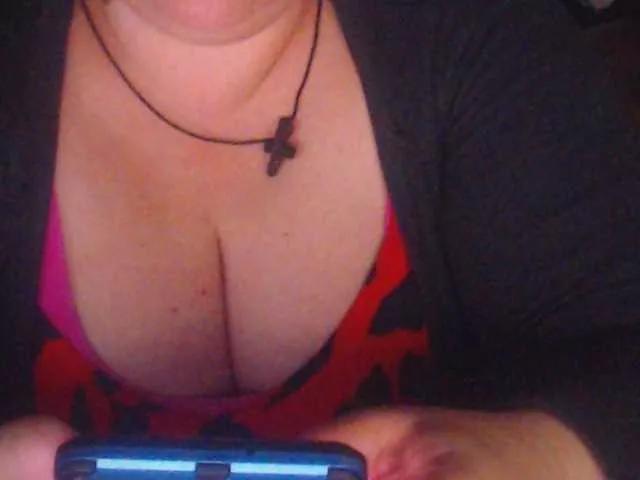 mayalove4u on BongaCams