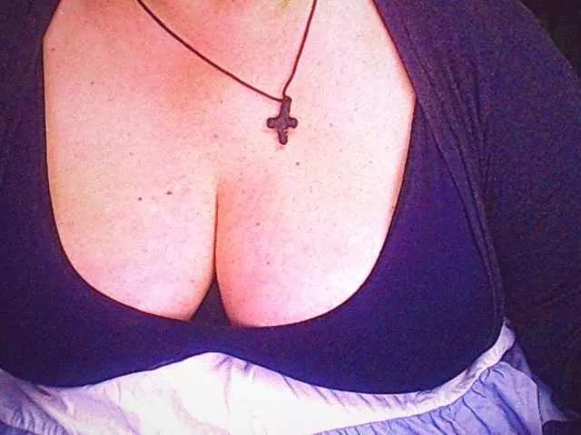 mayalove4u on BongaCams