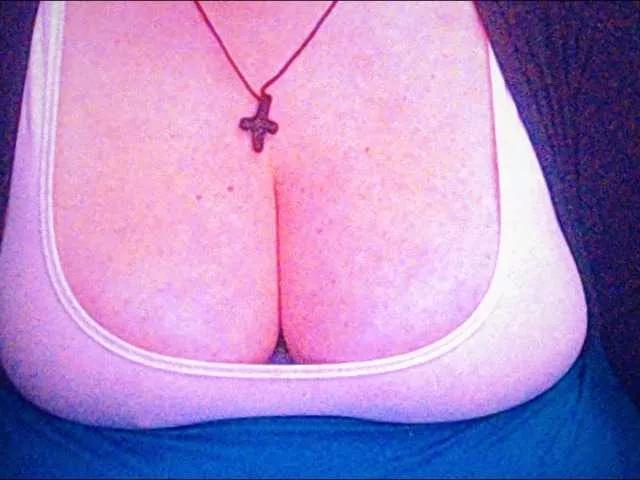 mayalove4u on BongaCams