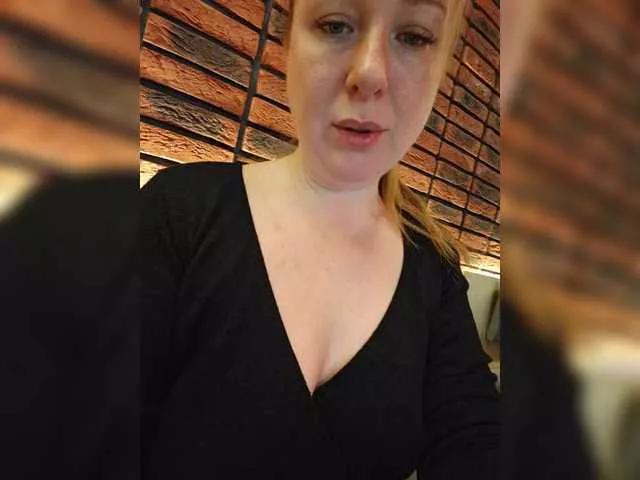 MazyMi on BongaCams 