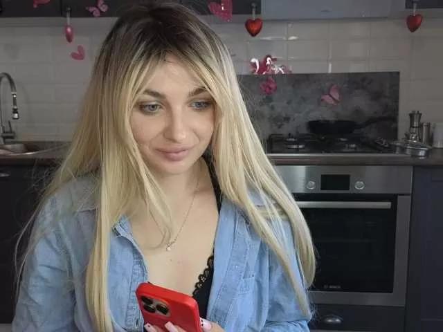 MellicaX on BongaCams 