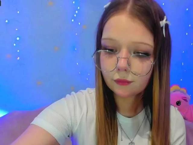 MelMooon on BongaCams 