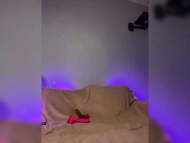 MelMooon on BongaCams 