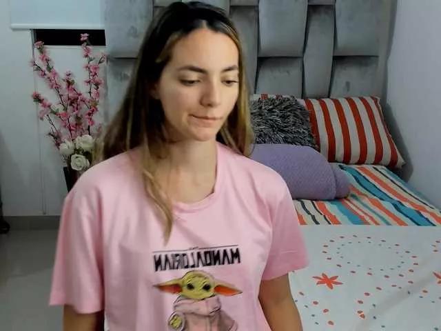 miah-baby on BongaCams 