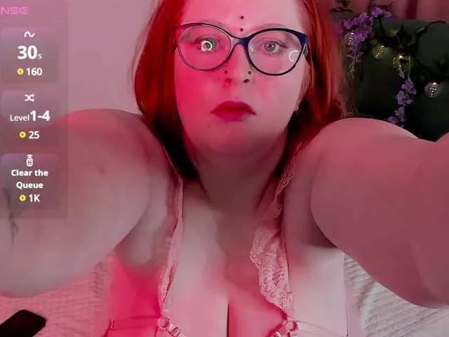 MilanaSkyingg on BongaCams 