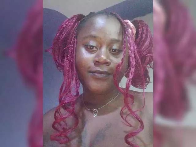 Milkshakebby2 on BongaCams 