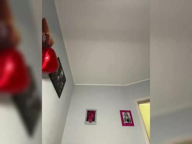 Milless961 on BongaCams 