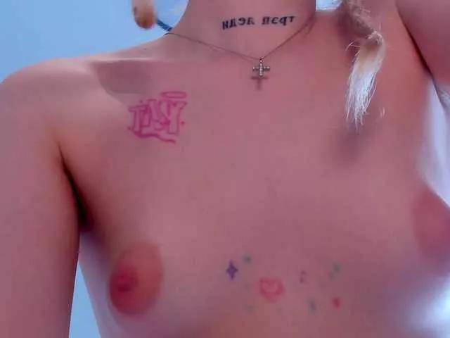 millypopa on BongaCams