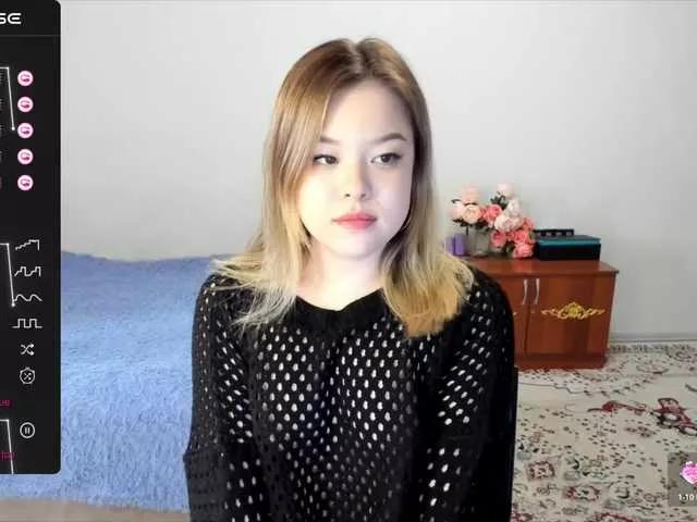 Offline Mirenelma on BongaCams