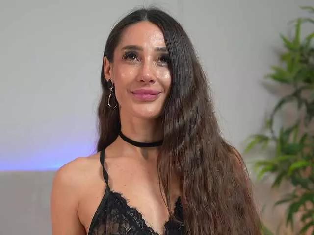 MiriamFoxx on BongaCams 