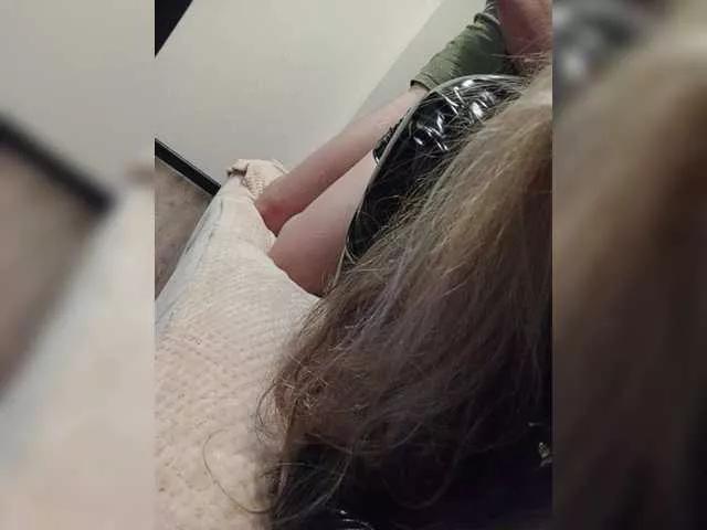 MishaIksu on BongaCams 