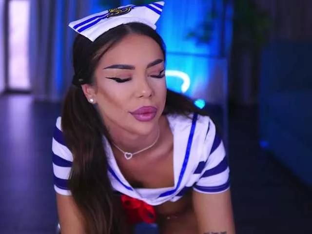 MissKiarra on BongaCams 
