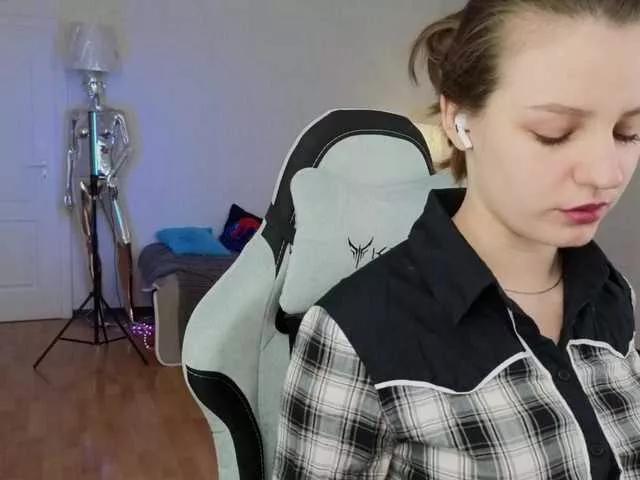monicaerotic on BongaCams 