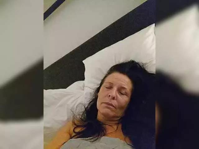 Nadjia74 on BongaCams 