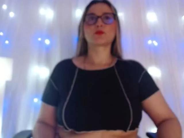Natalliecolliz on BongaCams 