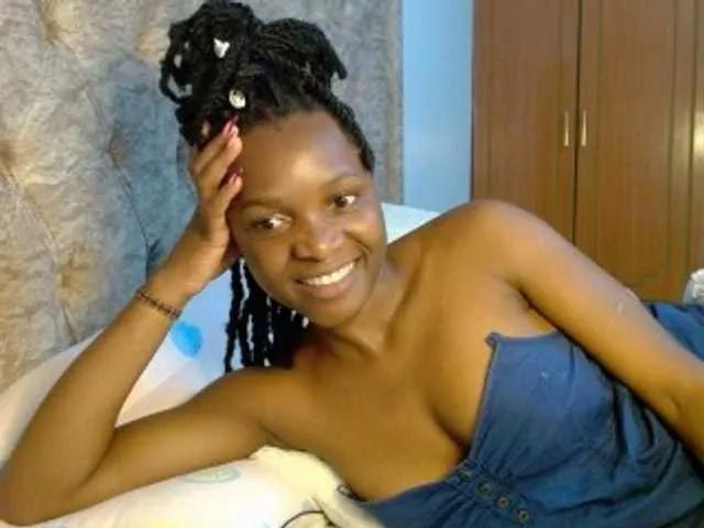 Naughty-Girl17 on BongaCams