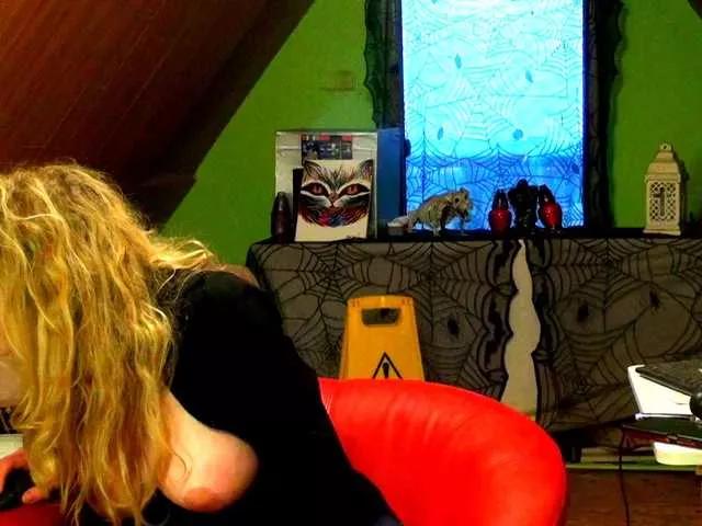 Freechat NaughtyNatli on BongaCams