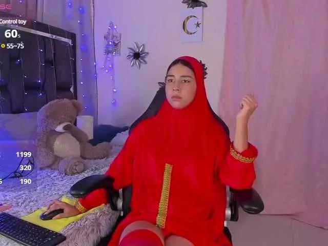 NaylaSaadi on BongaCams 