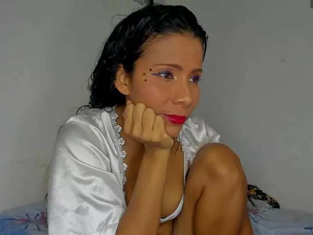 nentia-horny on BongaCams 