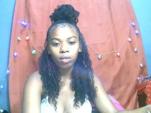 Niainahh on BongaCams 