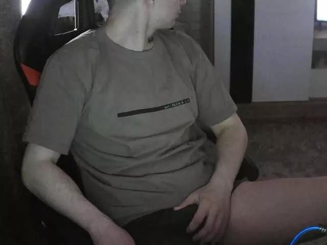 Niki233221 on BongaCams 