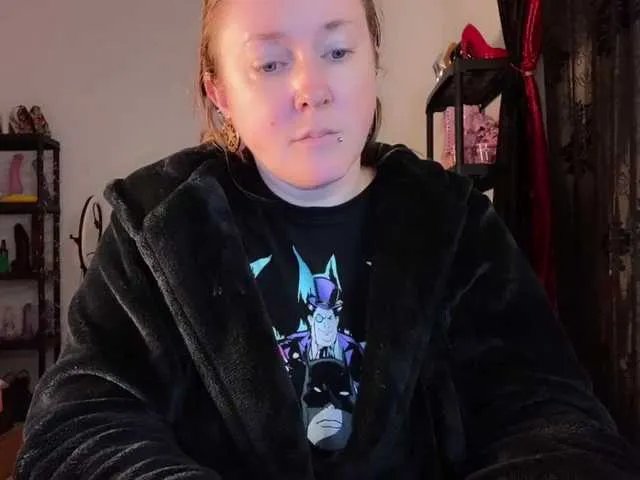 Offline NylonQueen on BongaCams