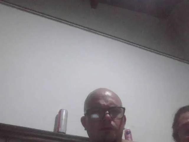 Parejaerotica on BongaCams