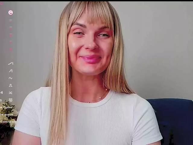 PaulaKiss on BongaCams 