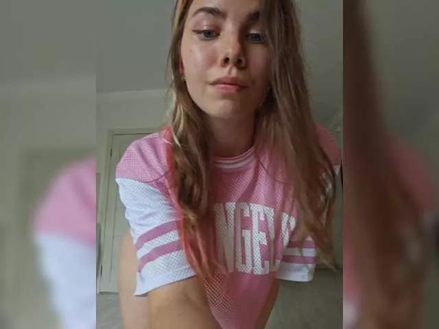 PeachGlowPH on BongaCams 
