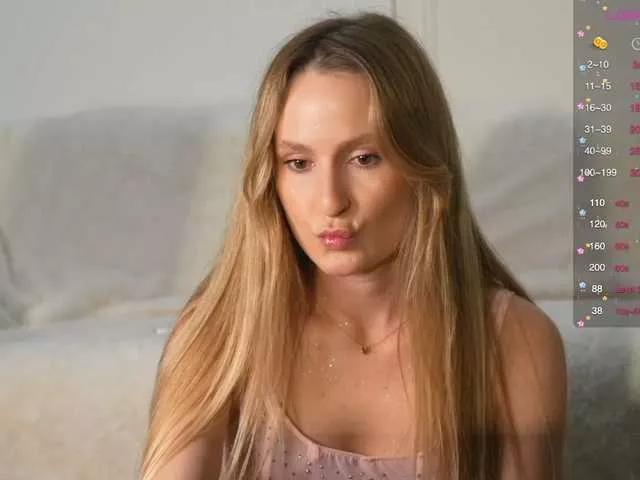 Peeach on BongaCams 