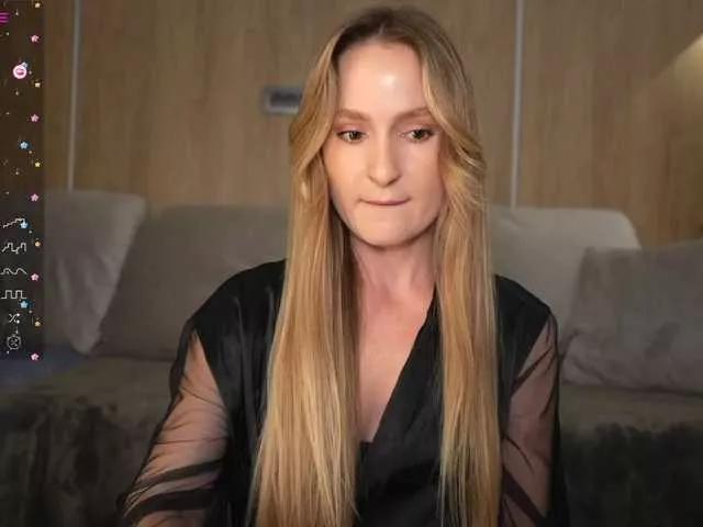 Peeach on BongaCams 