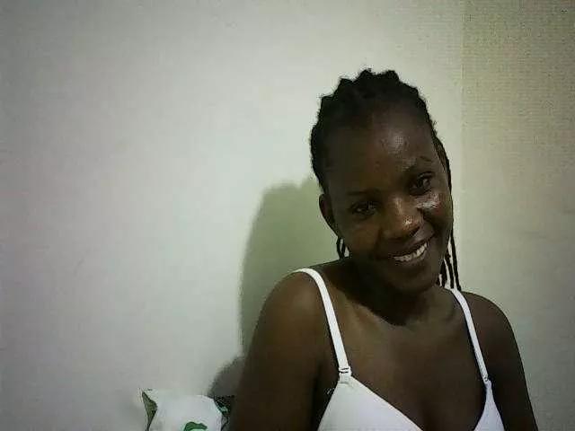 Pierra77 on BongaCams 