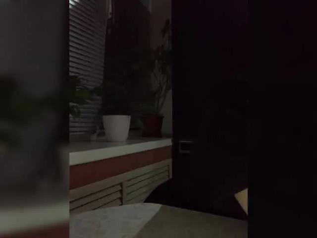 Poli999 on BongaCams