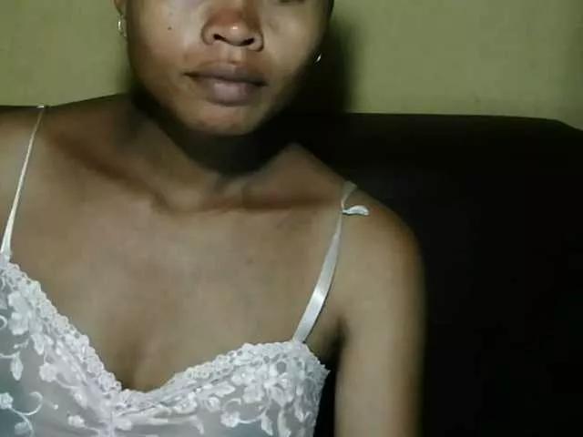 Pussy01lips on BongaCams 