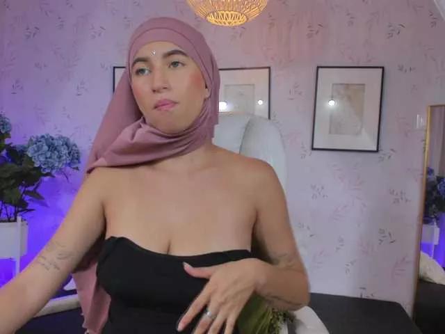 Raniia on BongaCams 