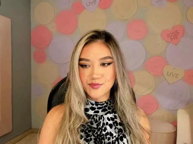 RebeccaHudson on BongaCams 